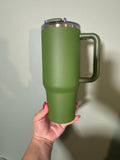 40 oz- hunter green stainless steel- NOT SNOWGLOBE
